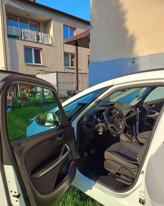 Opel Zafira cena 30900 przebieg: 212000, rok produkcji 2013 z Jaworzno małe 46